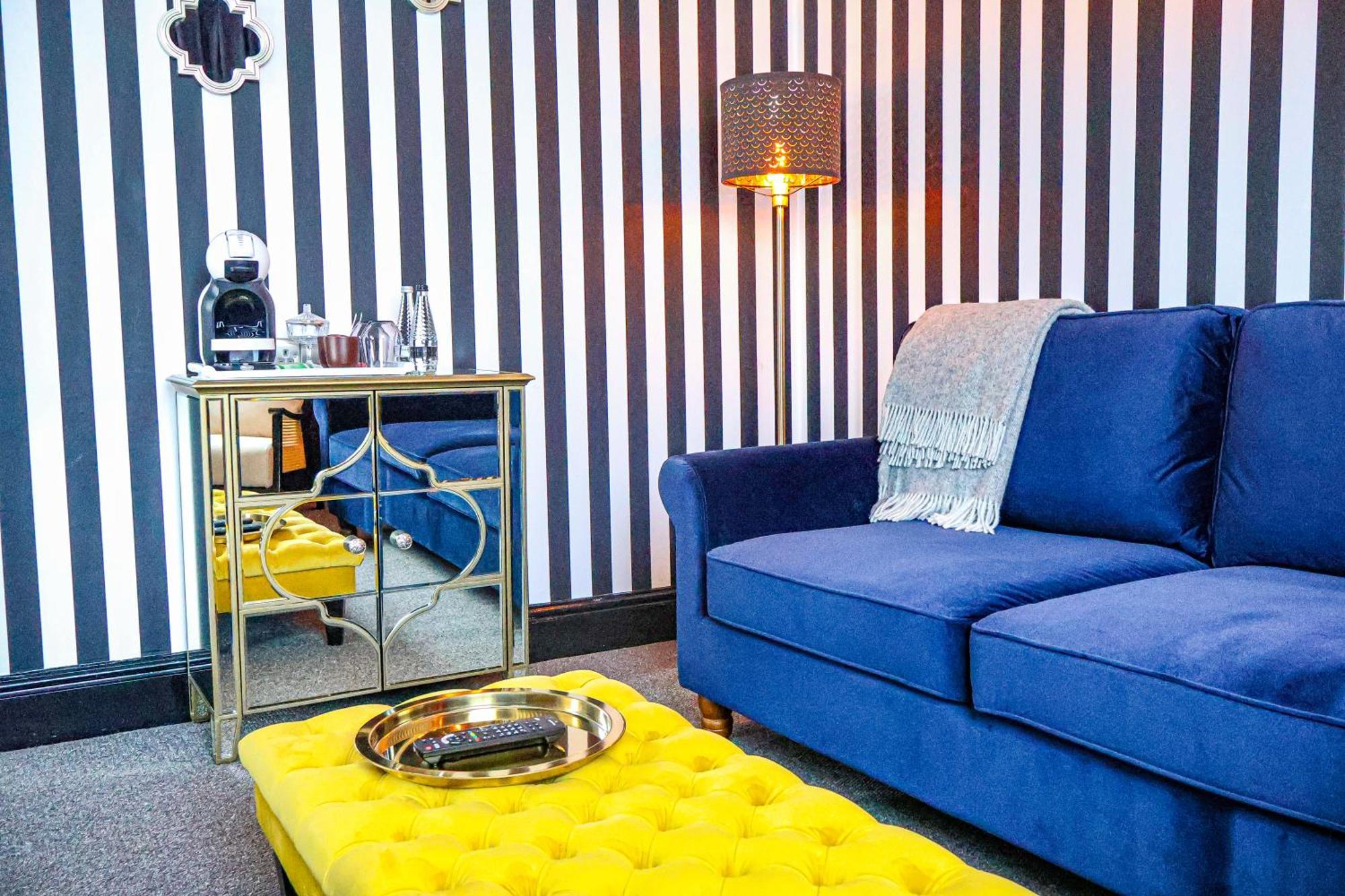 Отель 24 Catharine Street 3*