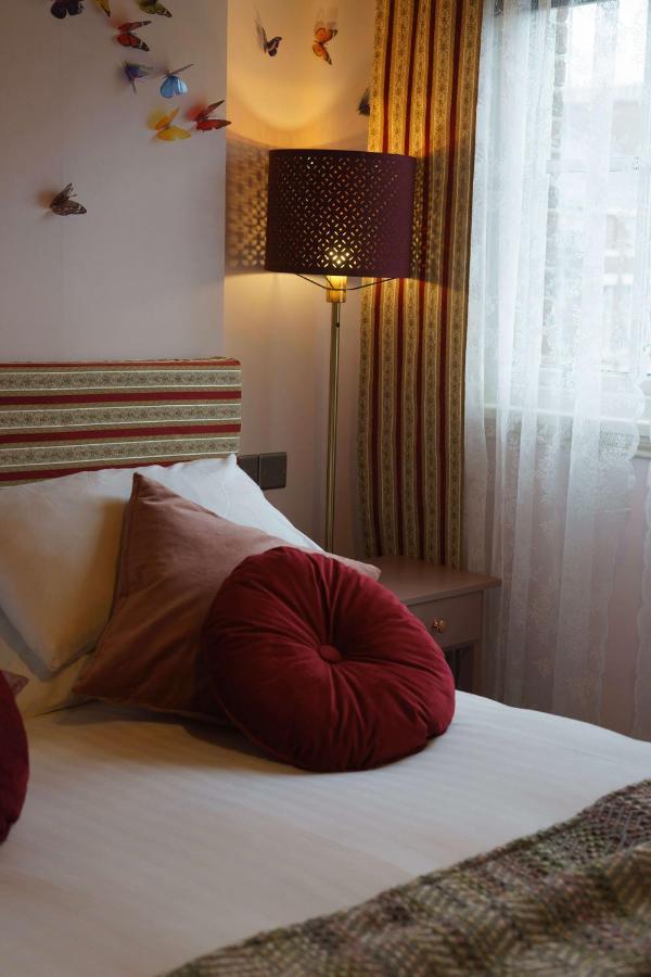 Blackburne Arms ,24 Catharine Street Hotel